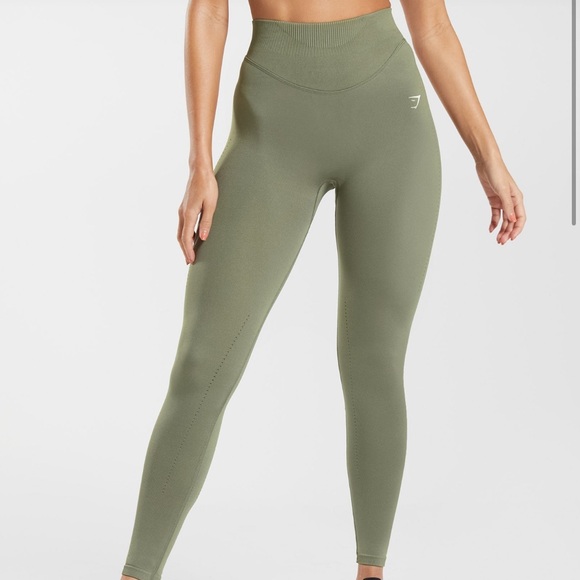 Gray Sports Bra and Leggings Set - Picture 5 of 7